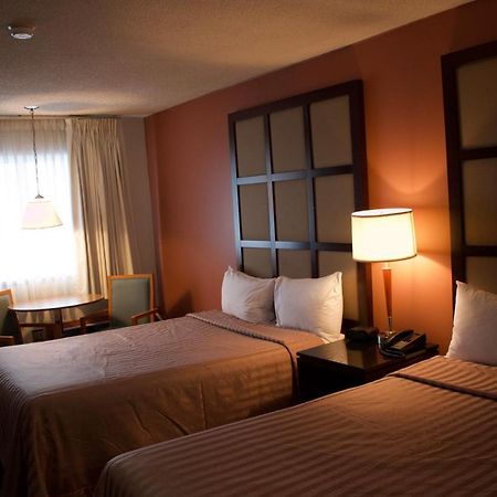Motel La Siesta Saint-Lambert Экстерьер фото