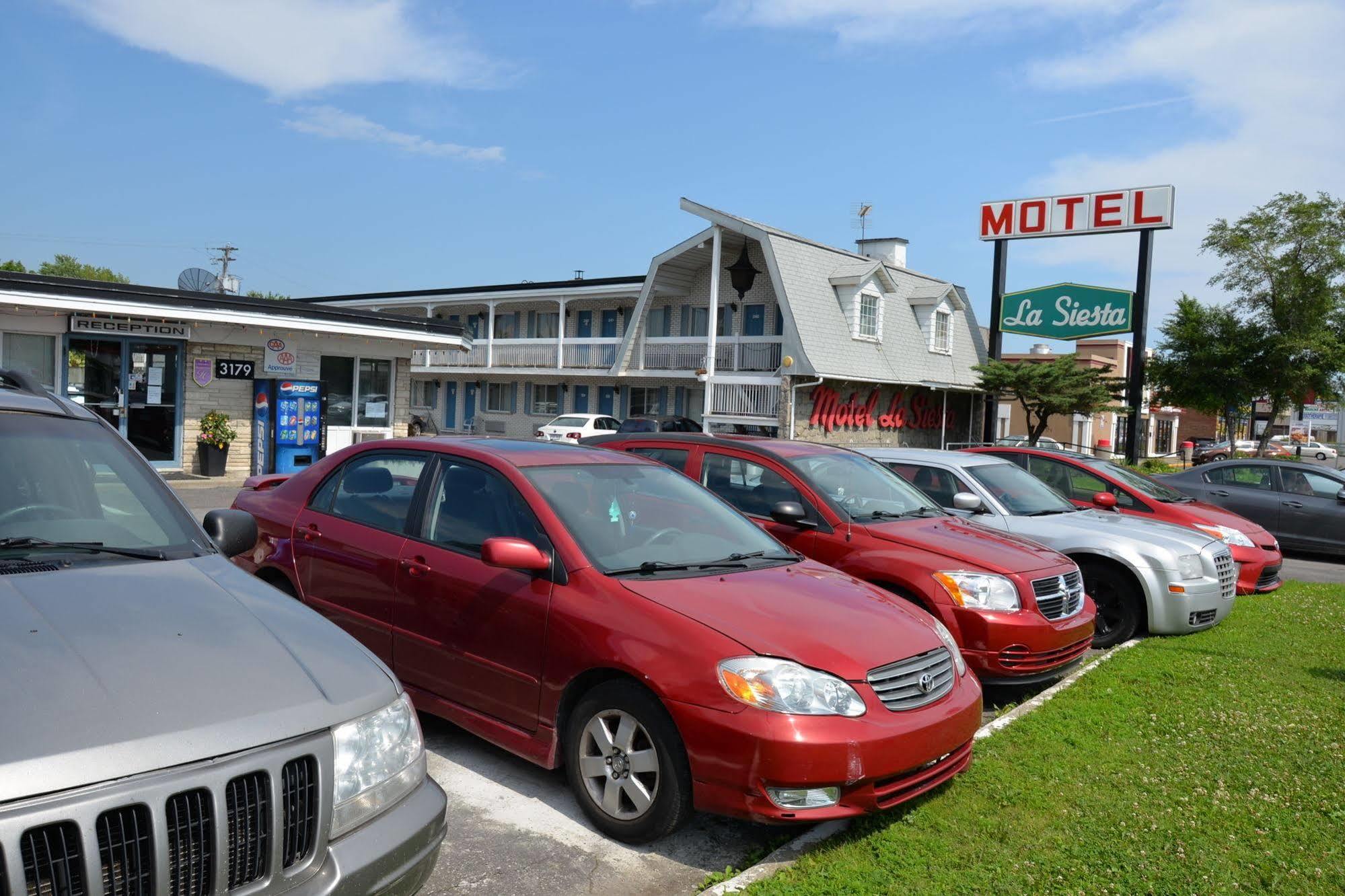 Motel La Siesta Saint-Lambert Экстерьер фото